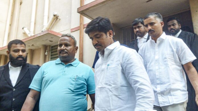 mathiyalagan TVK comes out of court